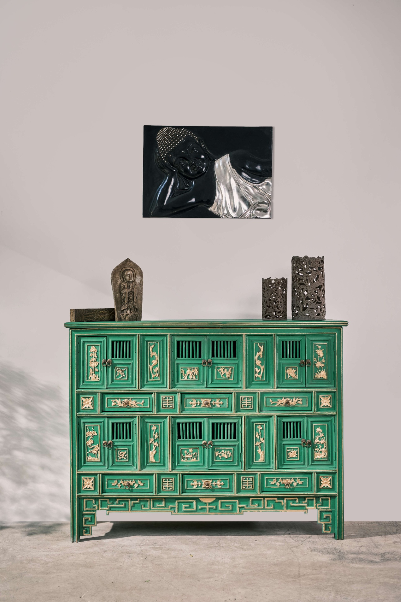 Traditional Vietnamese Displayed Cabinet