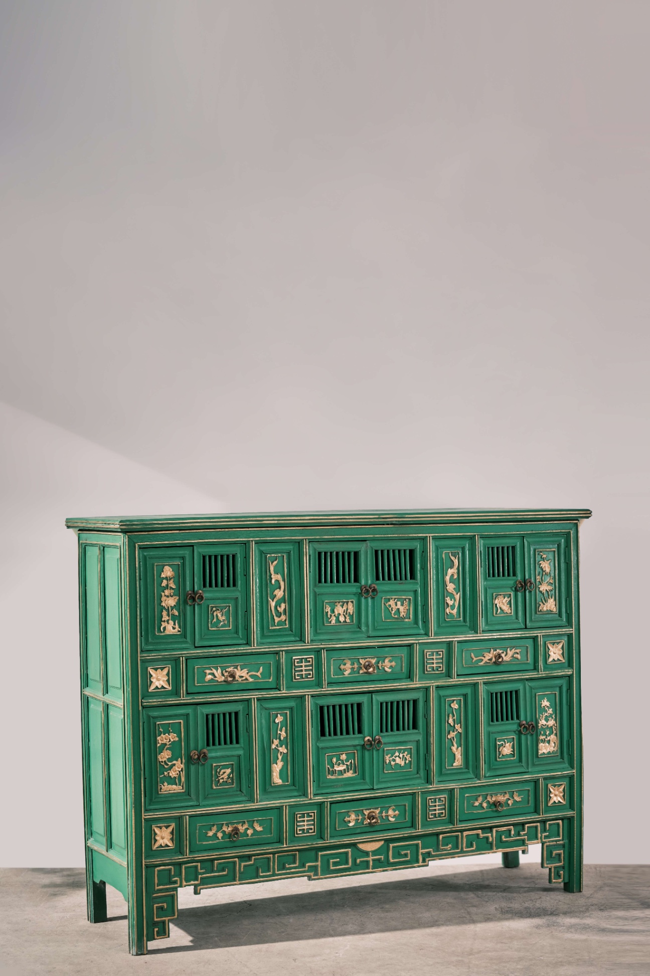 Traditional Vietnamese Displayed Cabinet