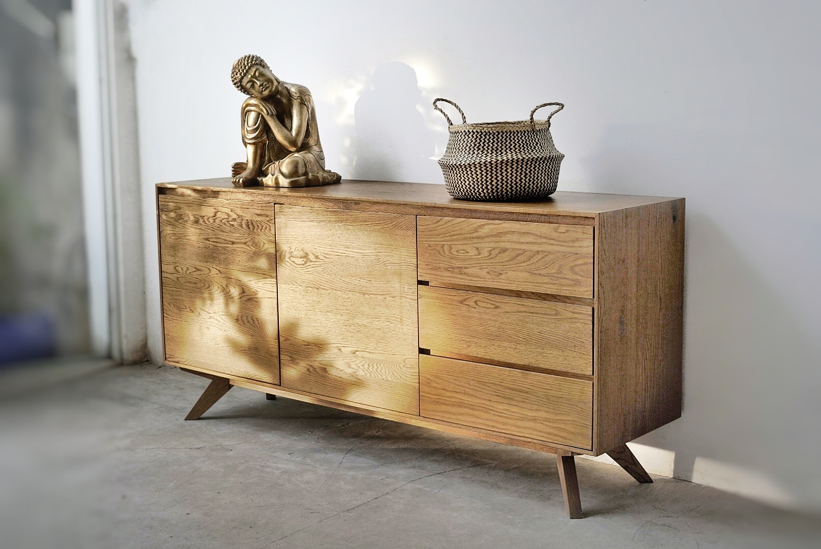 Sideboard 28