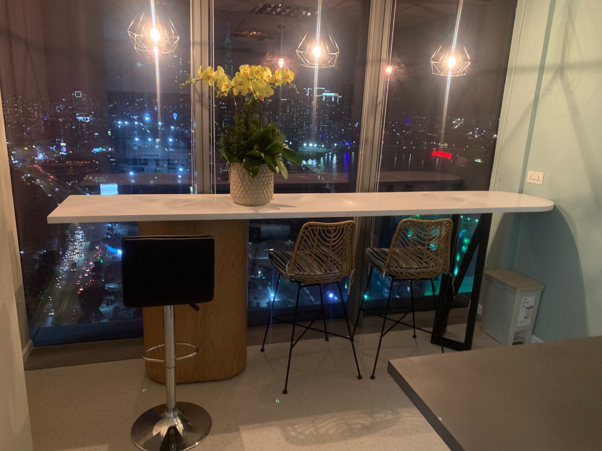 Bar Table 10