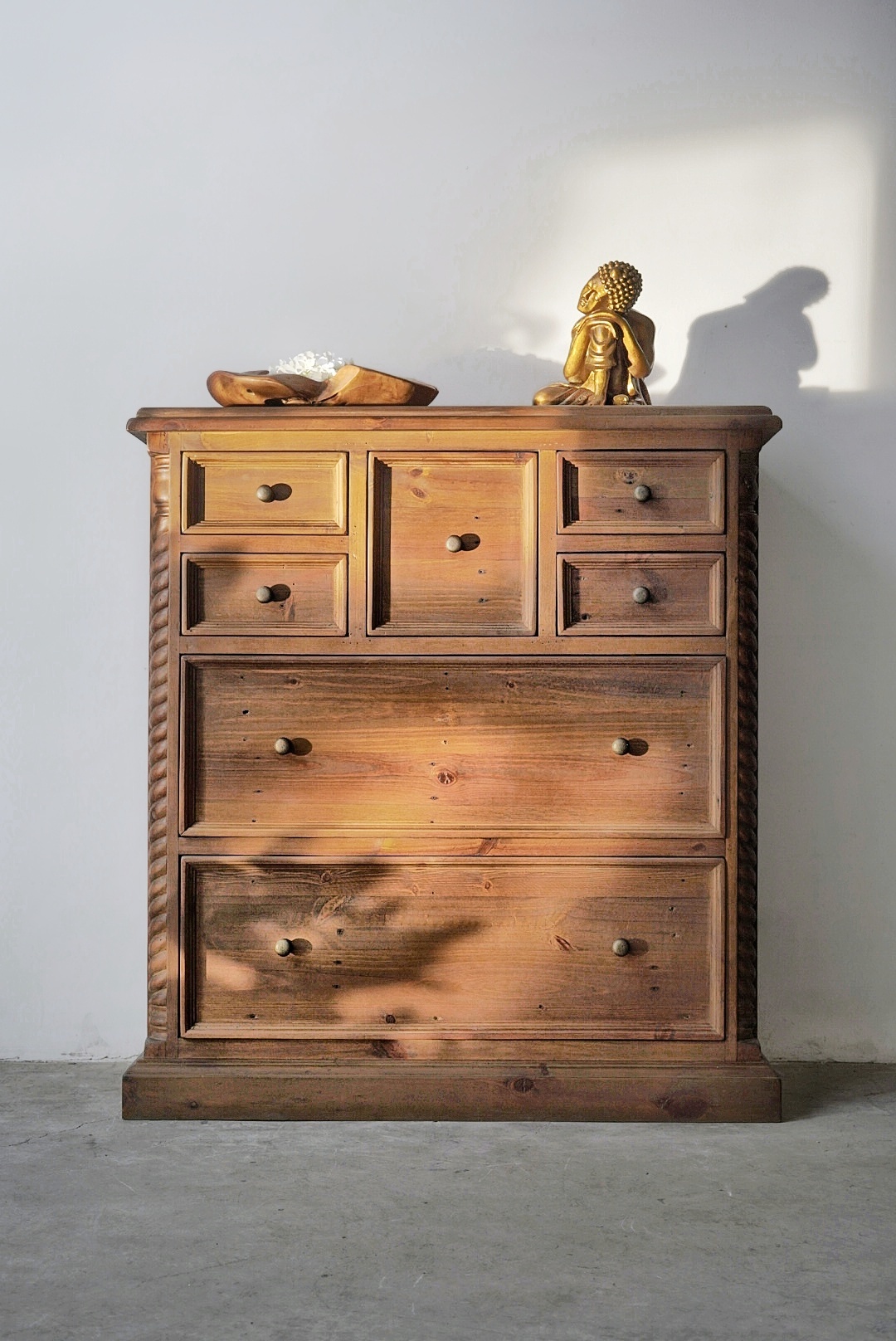 Chinese Cabinet with 7 Drawers