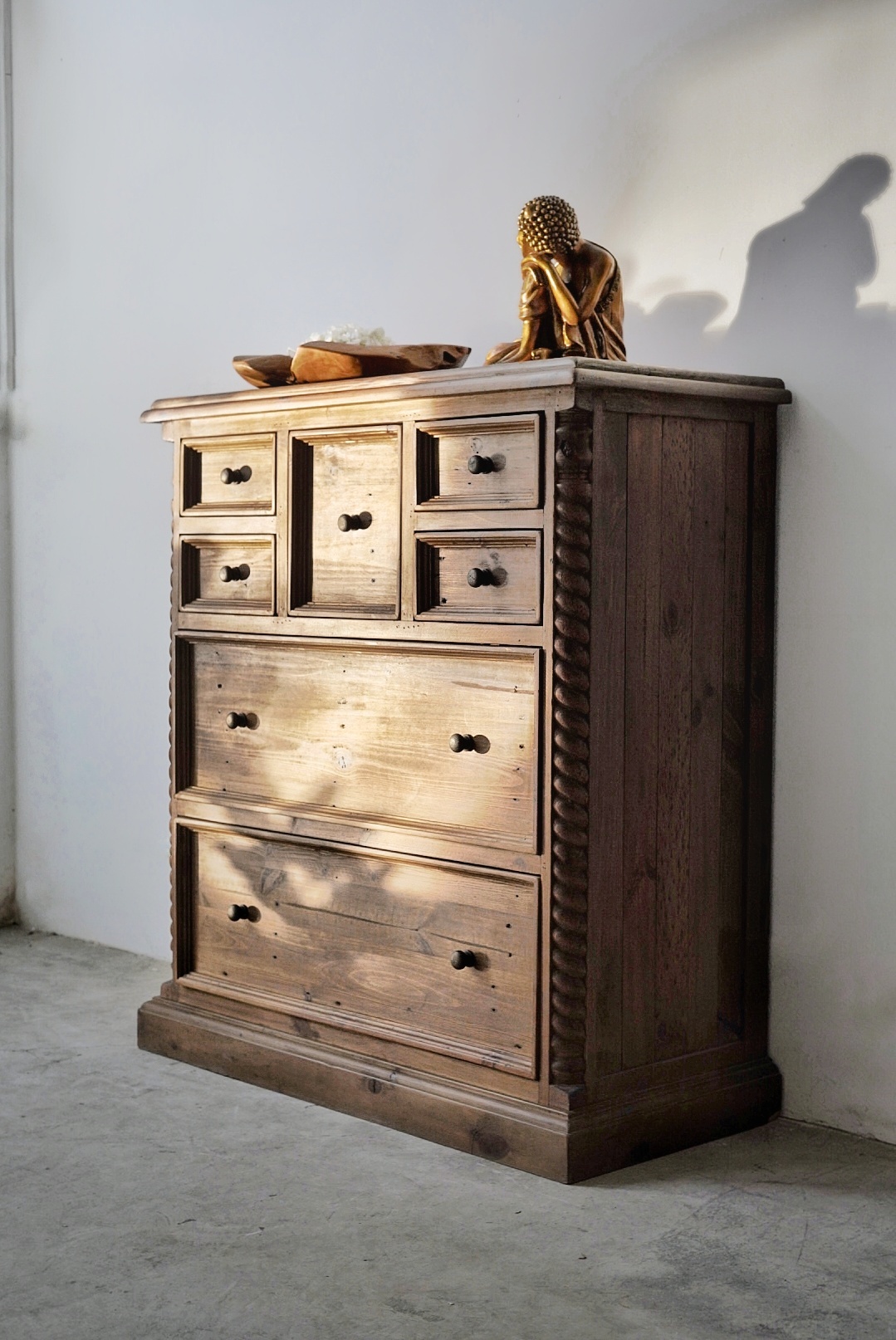 Chinese Cabinet with 7 Drawers