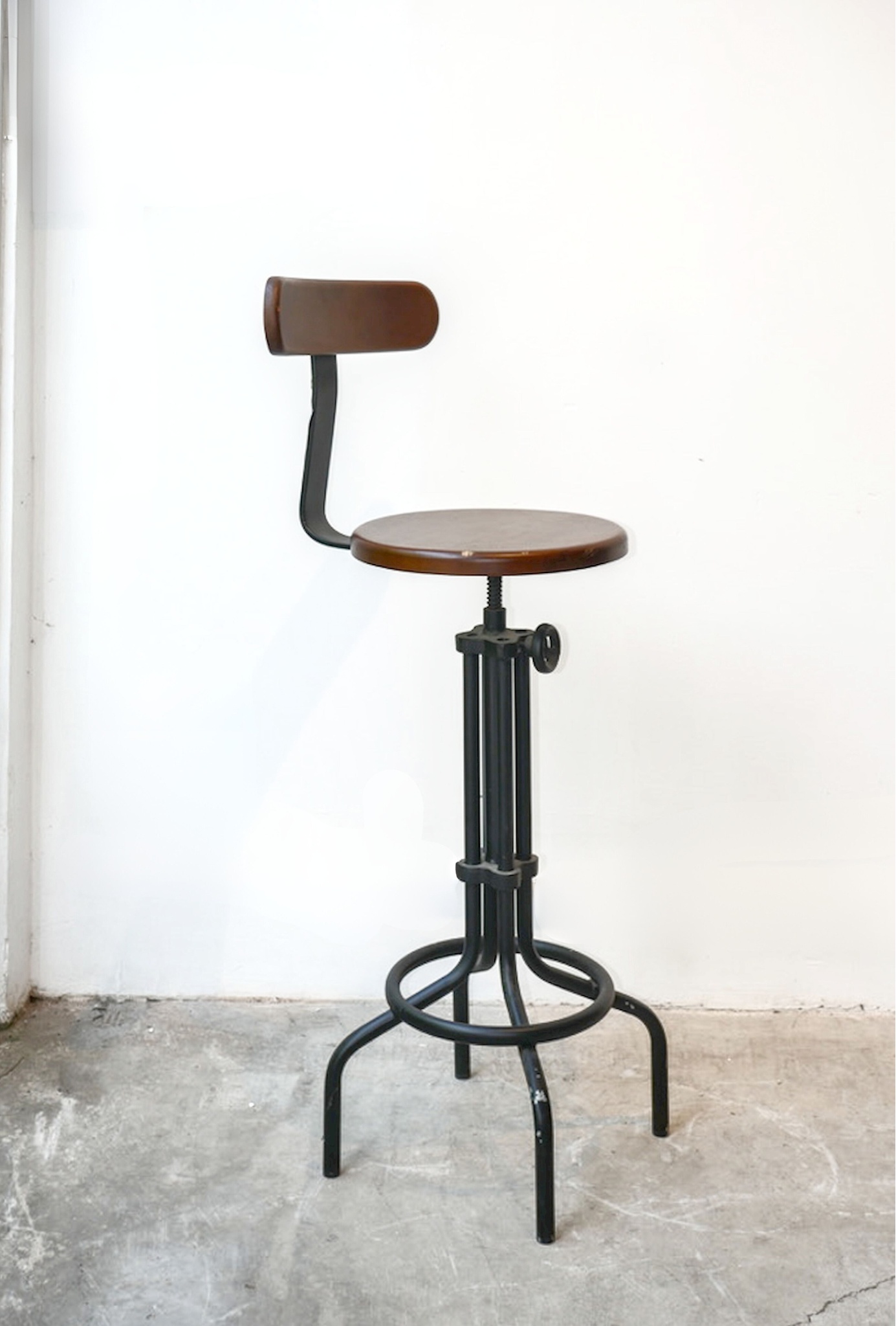 Swivellable Bar Chair 18