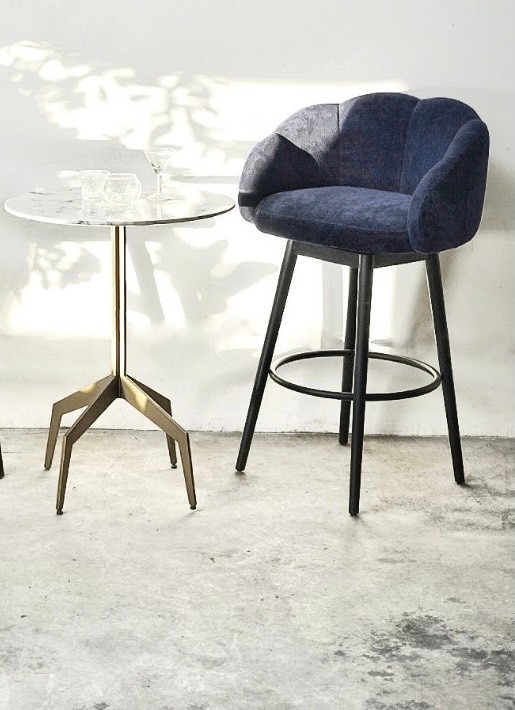 Swivellable Bar Chair 16