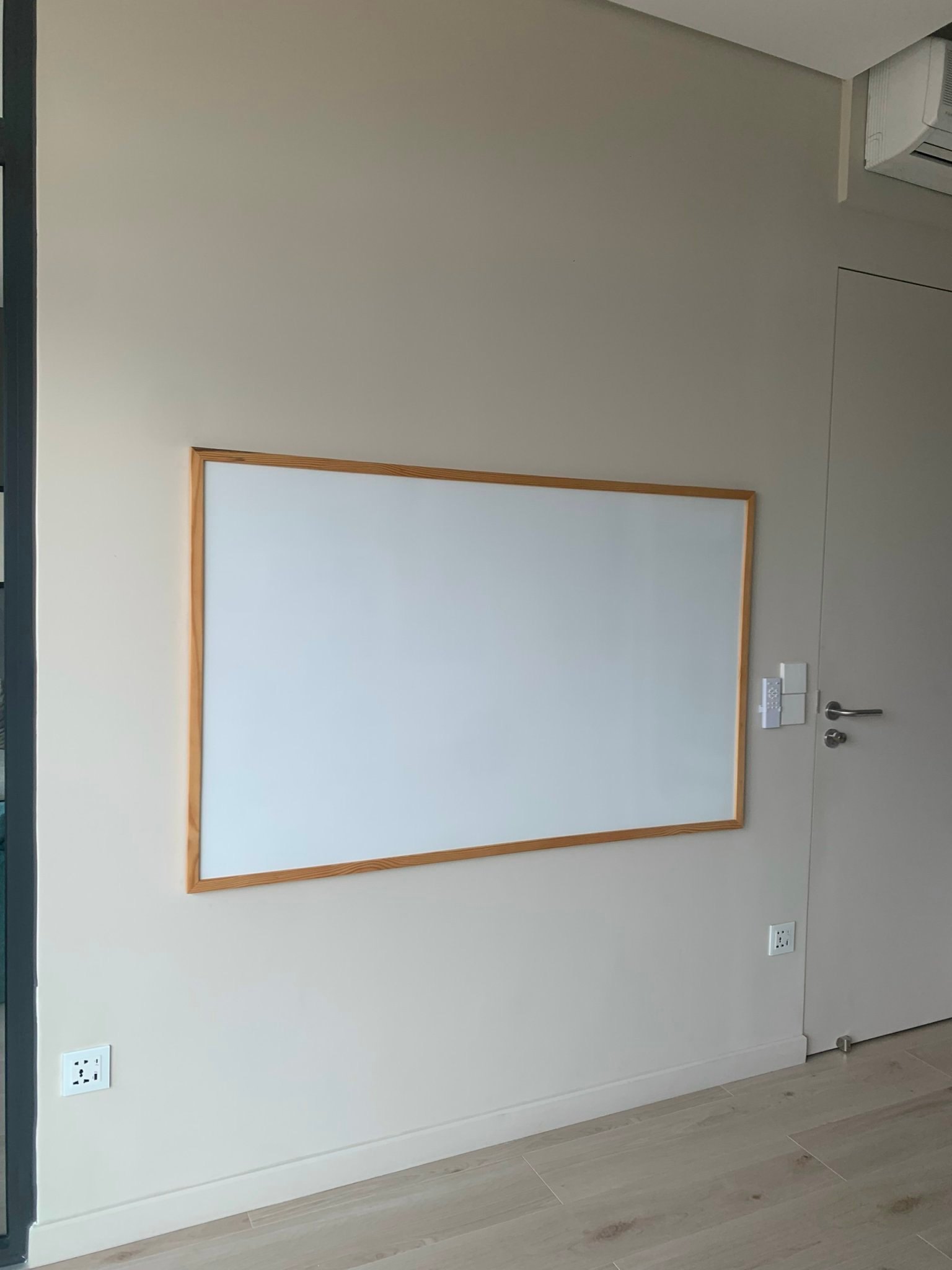 Magnetic Board 12