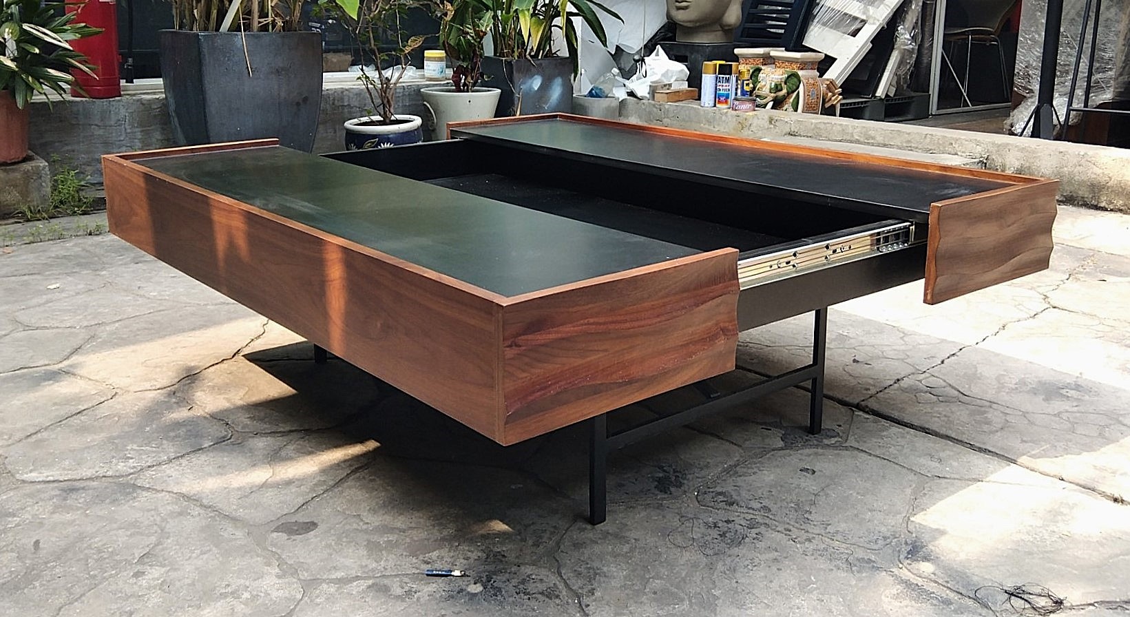 Extend Swell Coffee Table