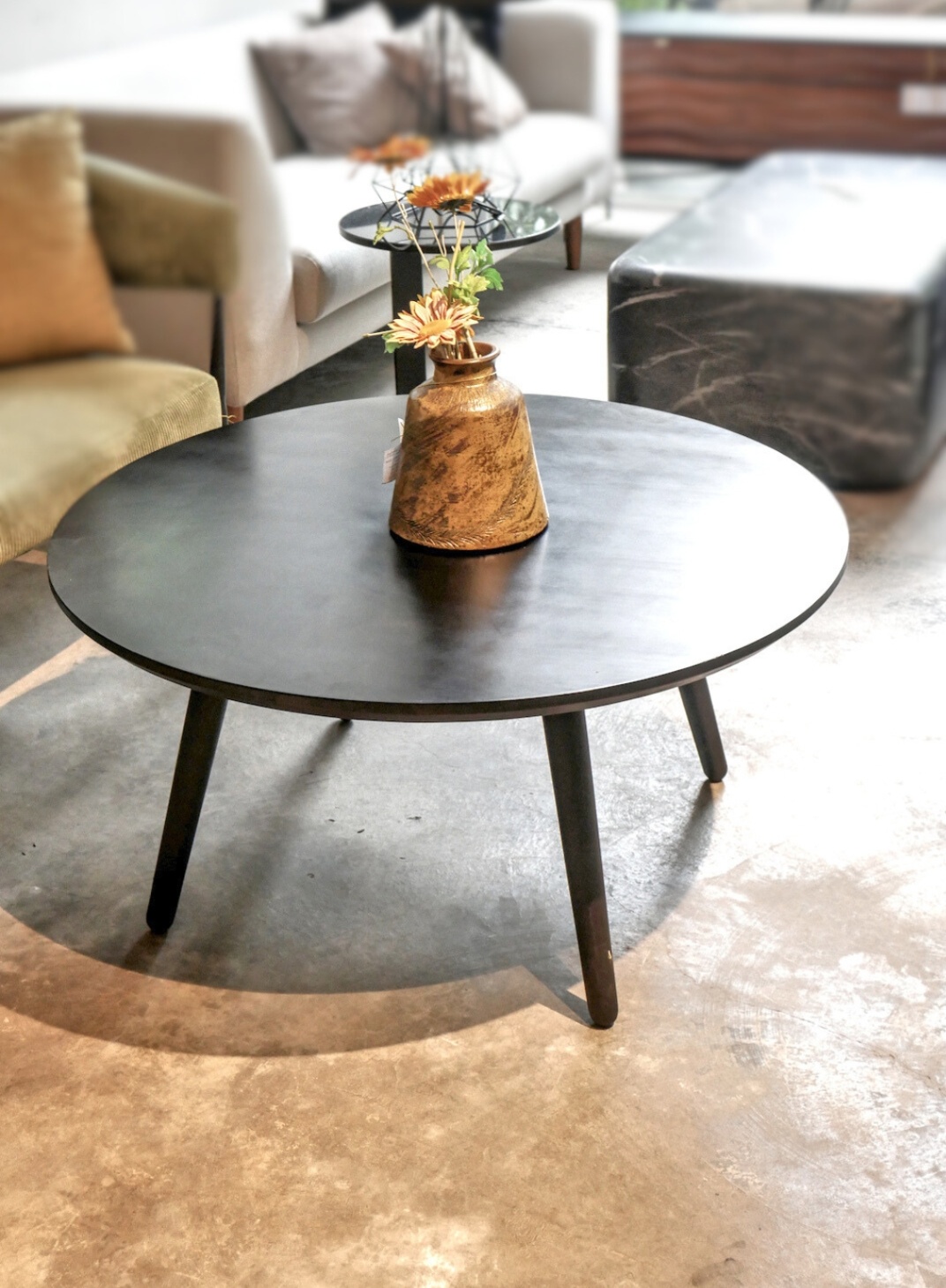 Round Coffee Table 12