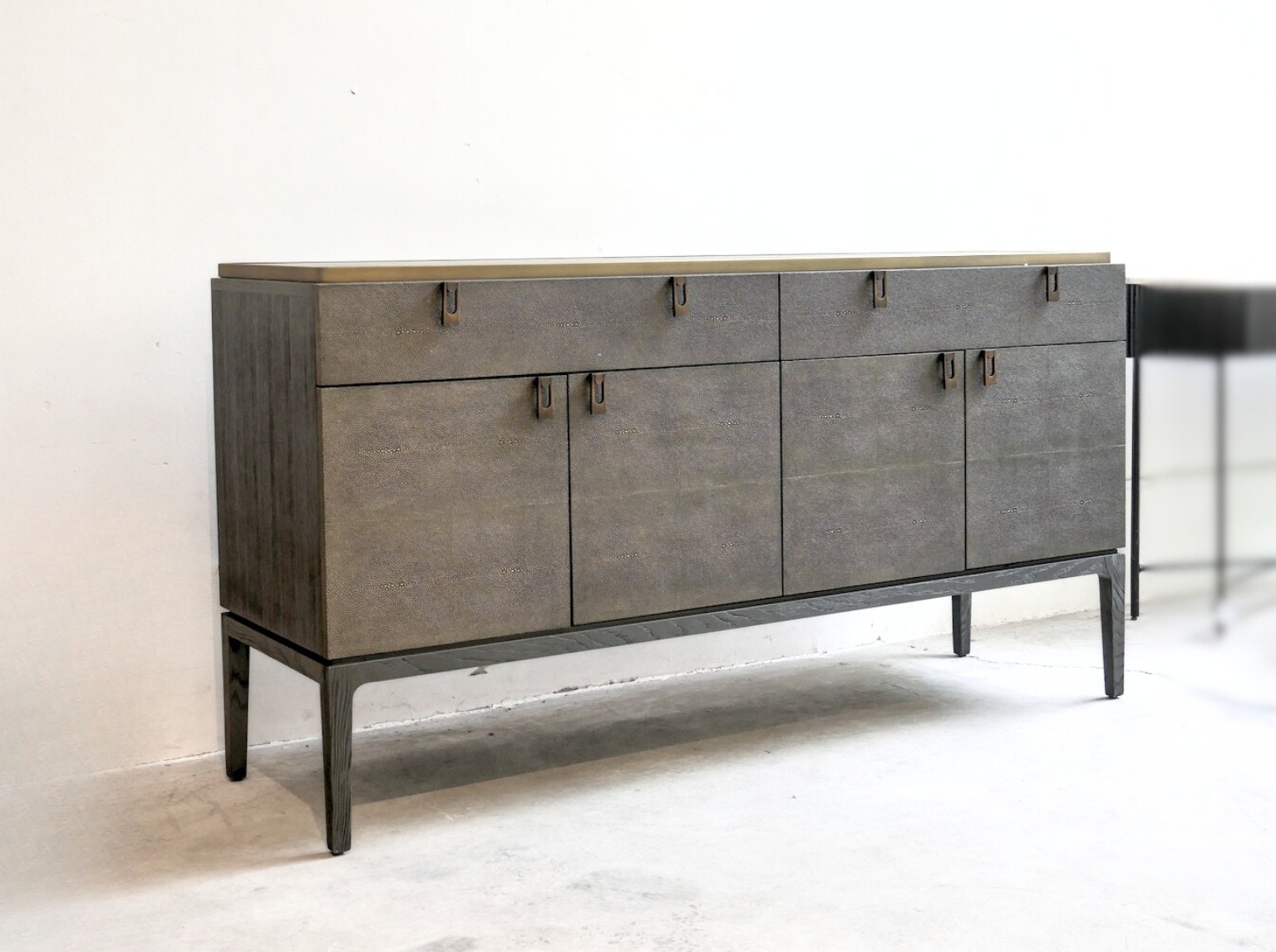 Sideboard 9