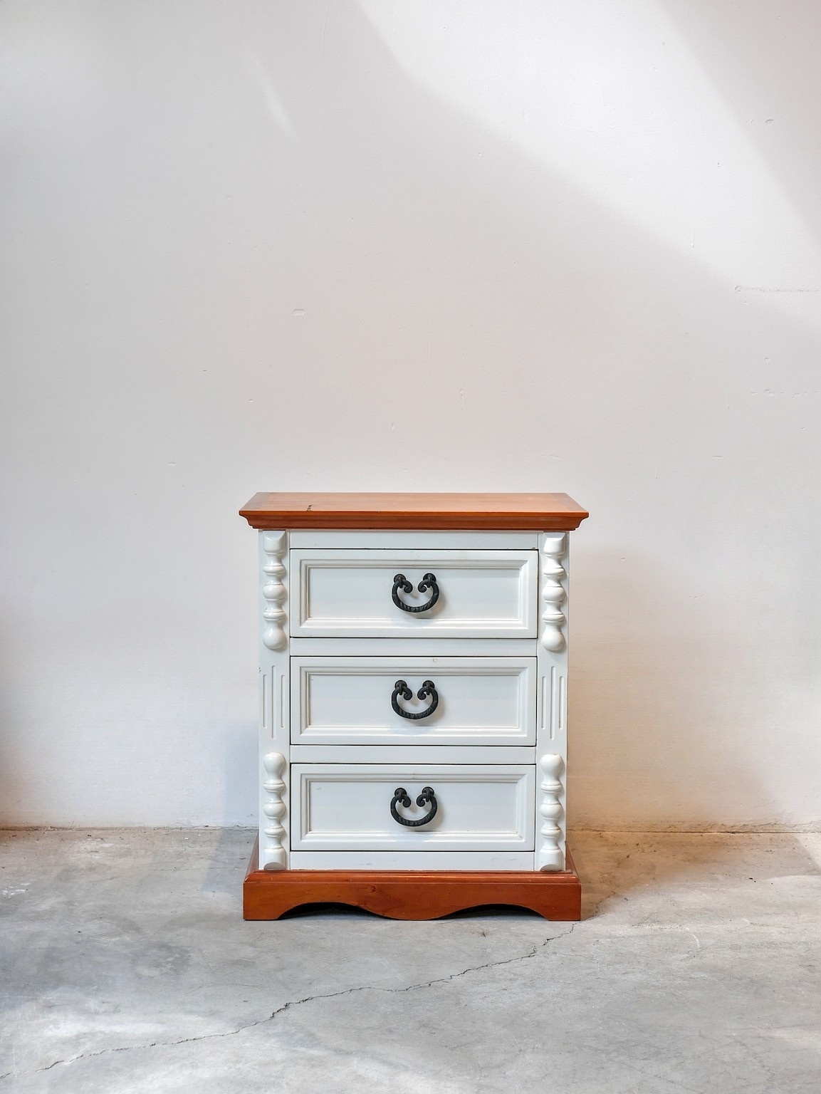 Bedside Table 43