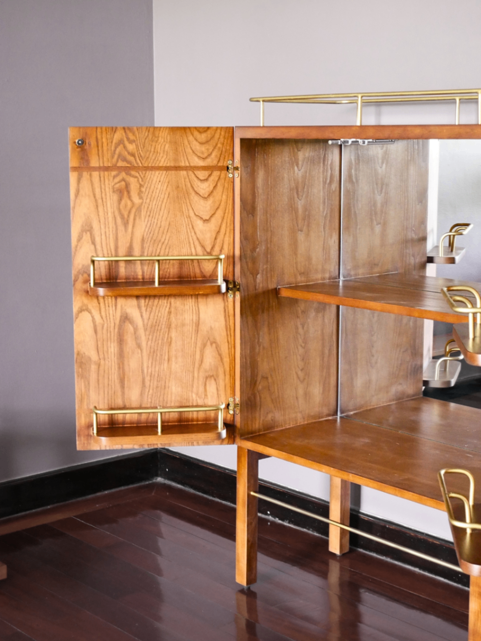 Wine Cabinet 17