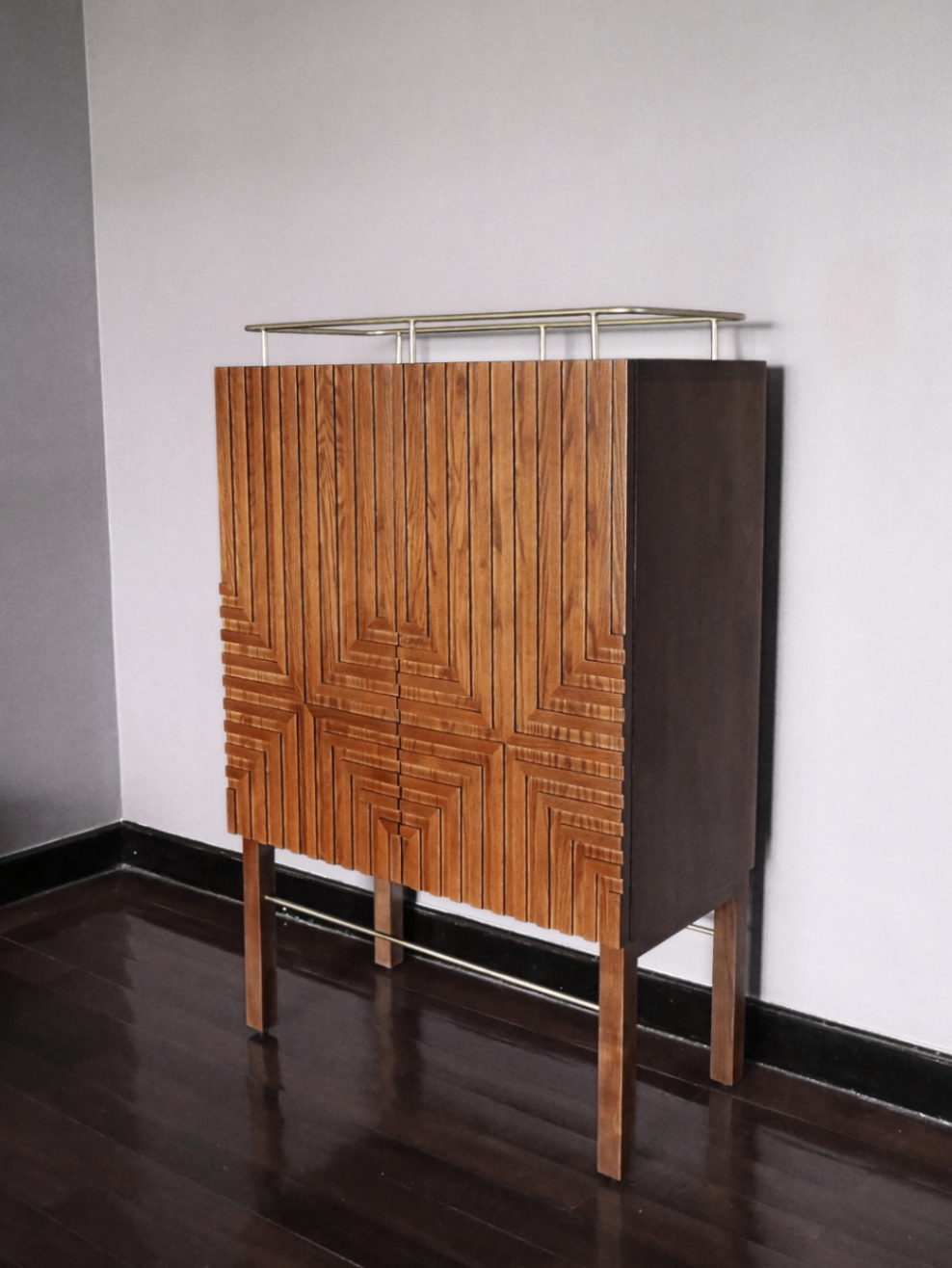 Wine Cabinet 17