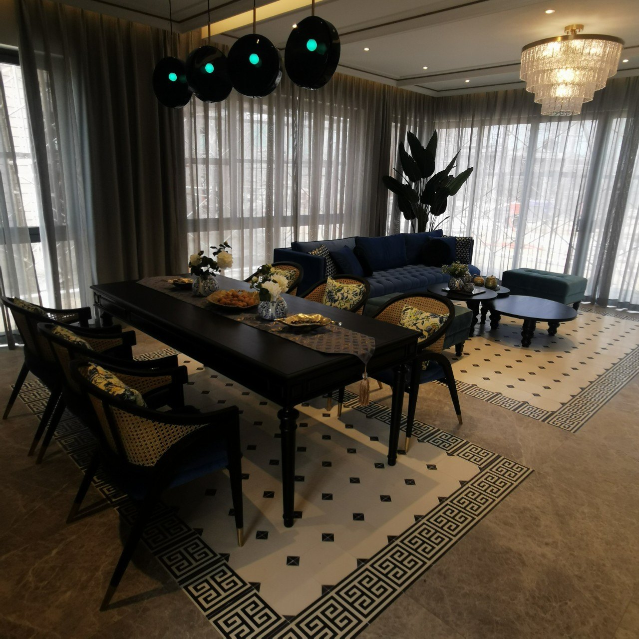 Dining Table 005