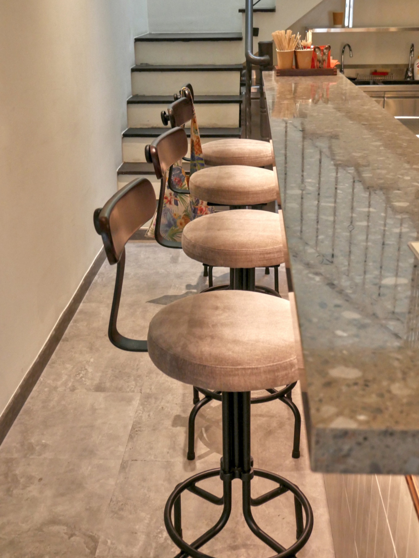 Ghế Bar Swivellable 17