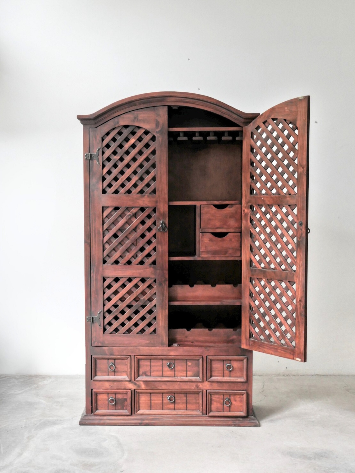 Wine cabinet 19