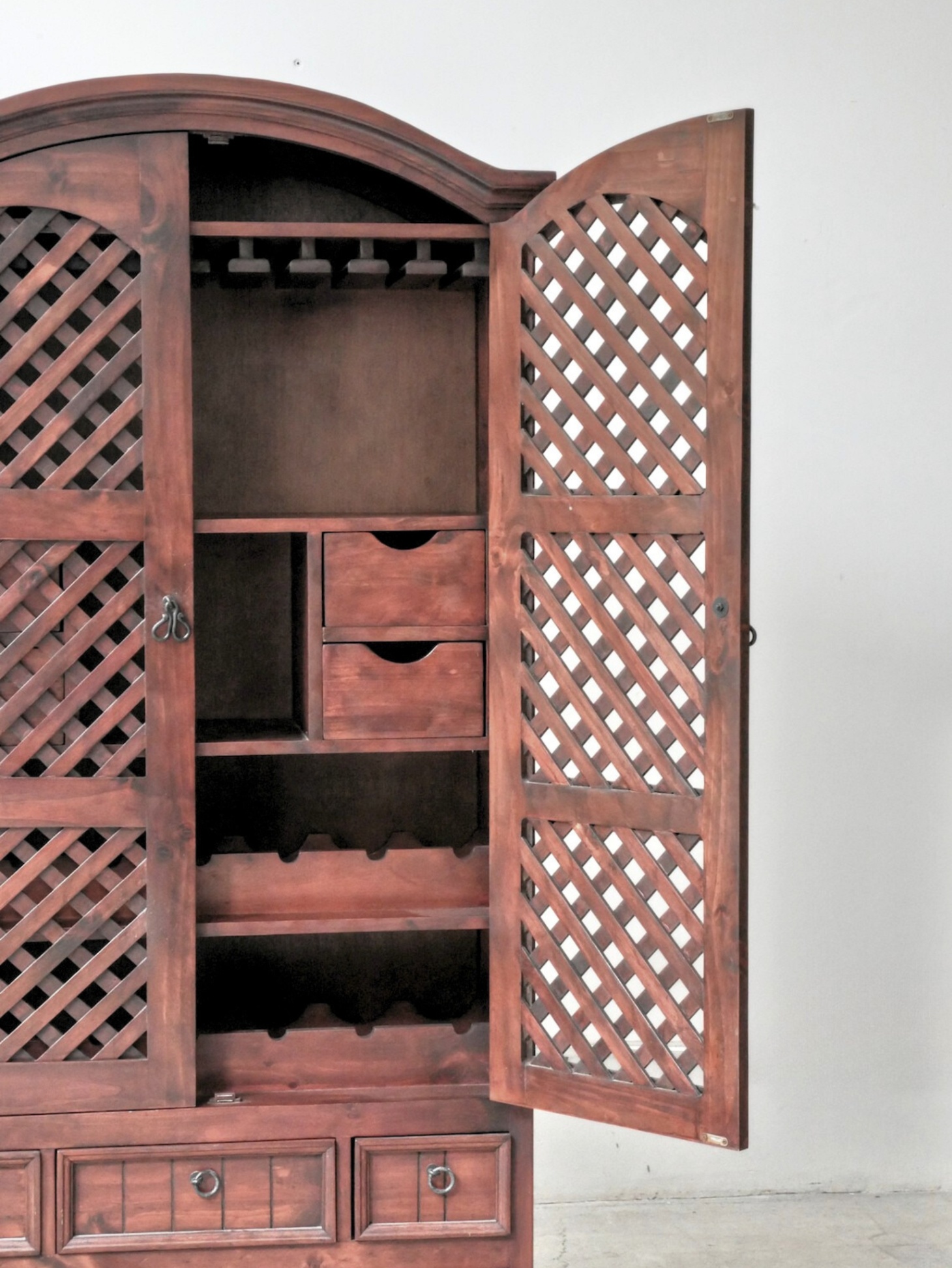 Wine cabinet 19
