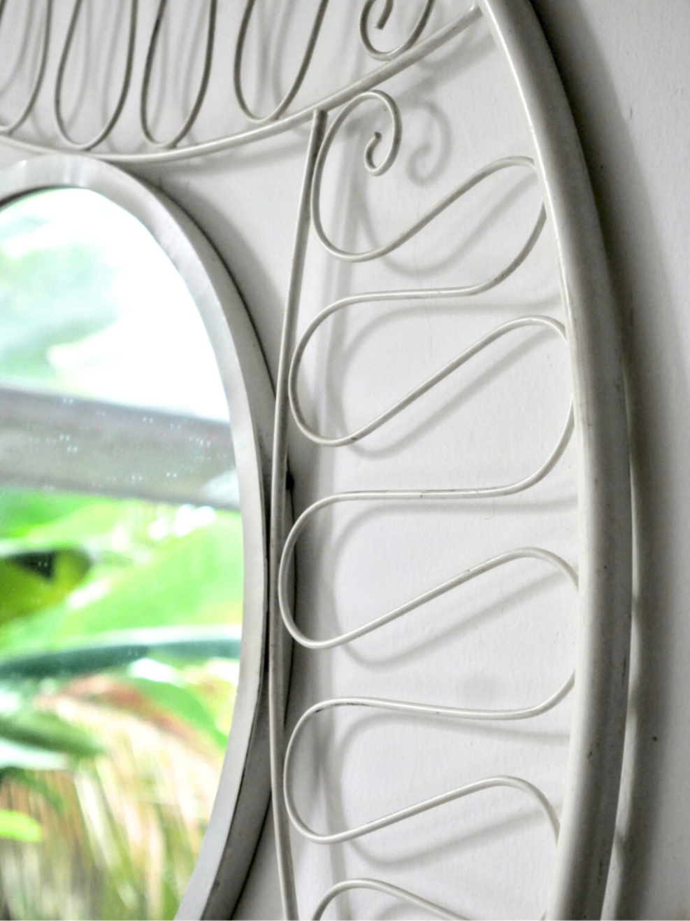 Hanging mirror 37