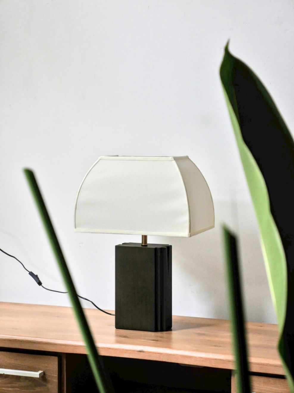 Oregon table lamp