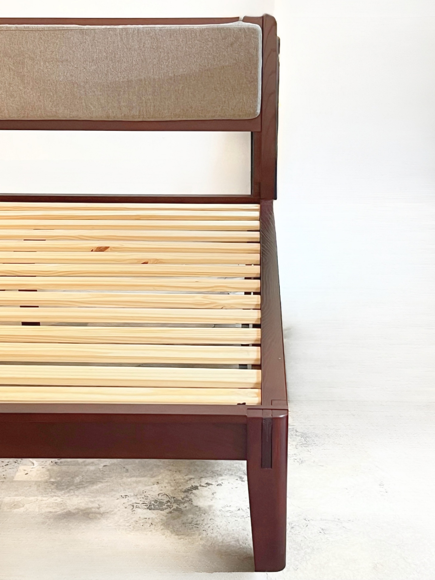 Queen Bed 42
