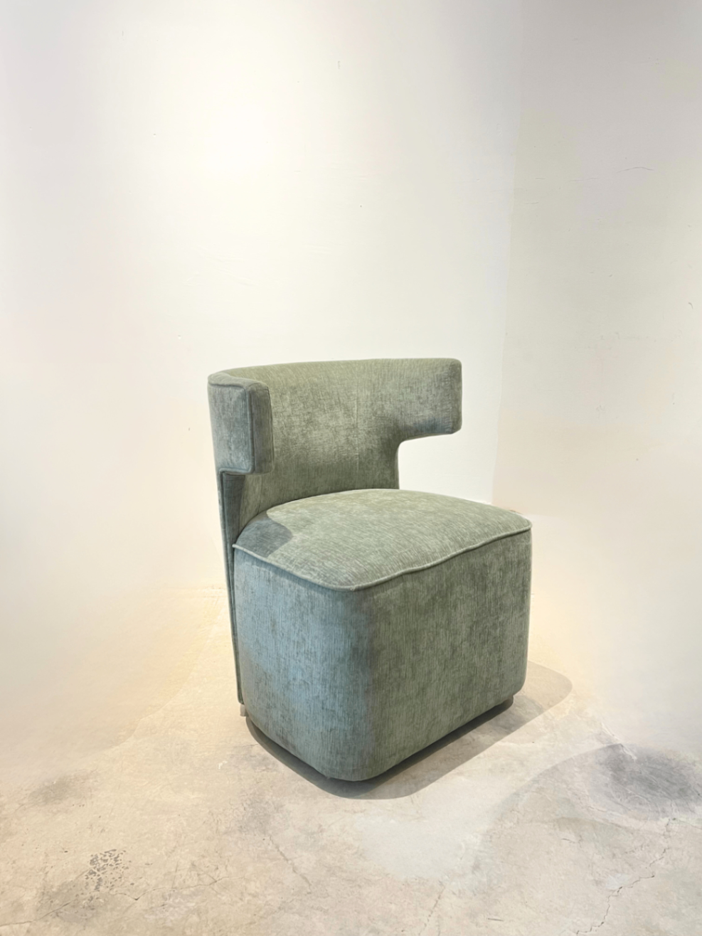 Swivel Armchair 76