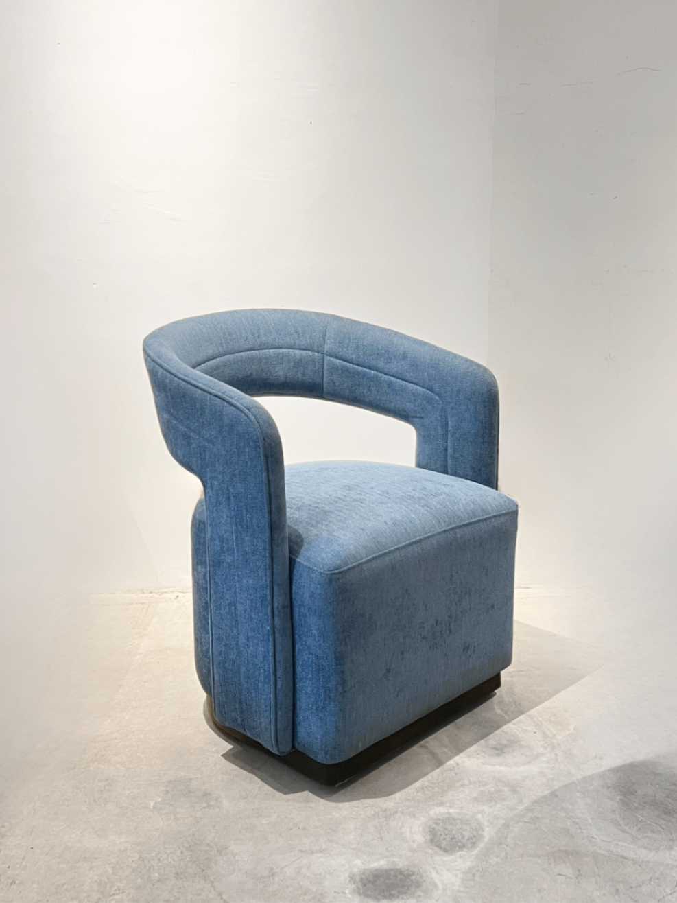 Swivel Armchair 78