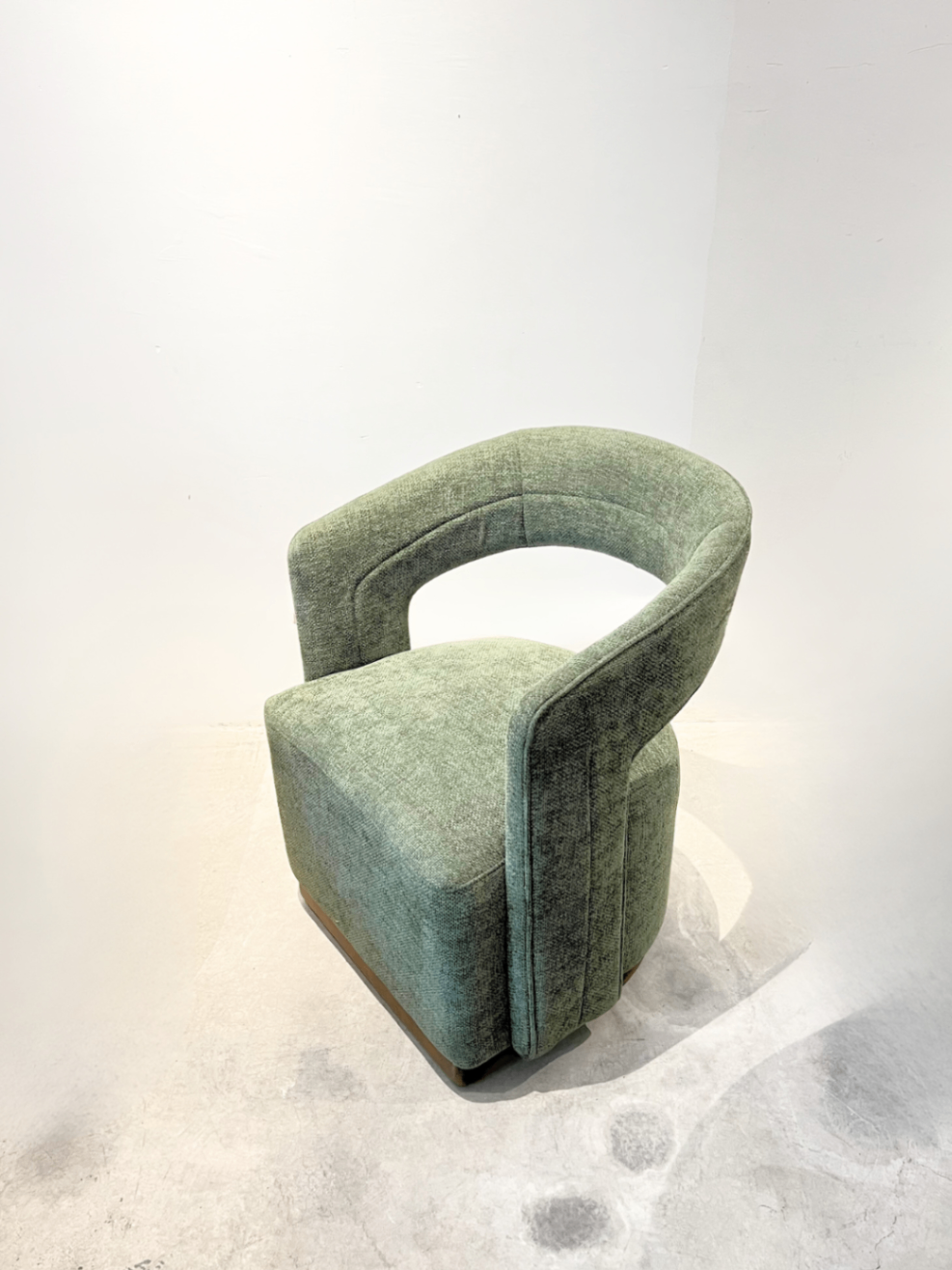 Swivel Armchair 78