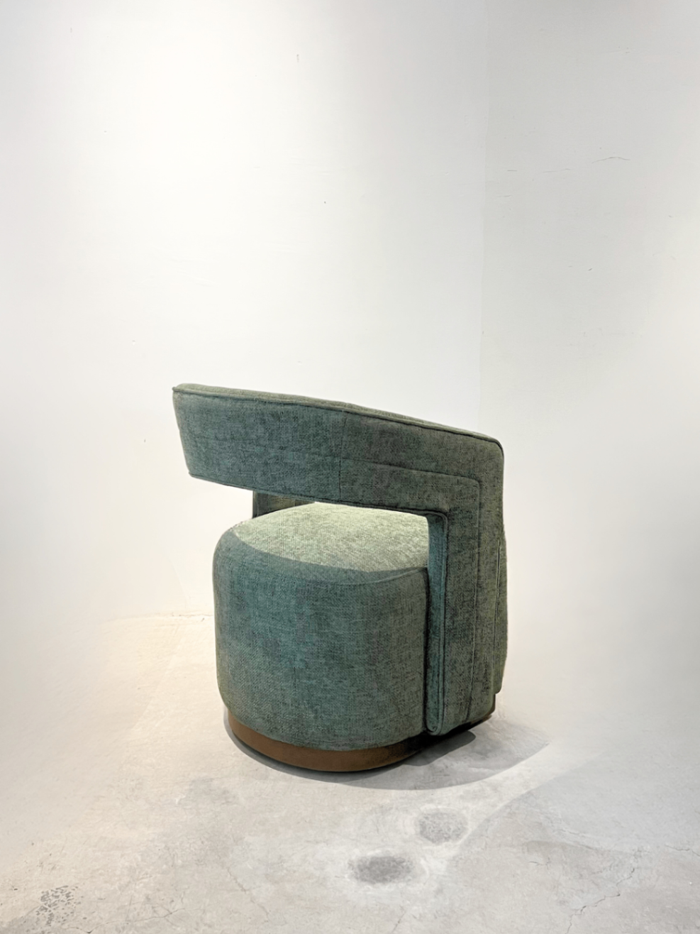 Swivel Armchair 78
