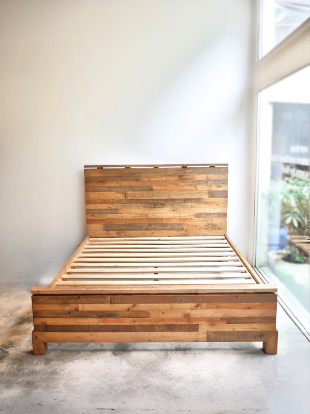 Tioga King Bed 180cm