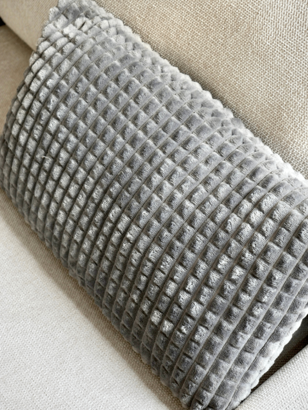 Pillow 18