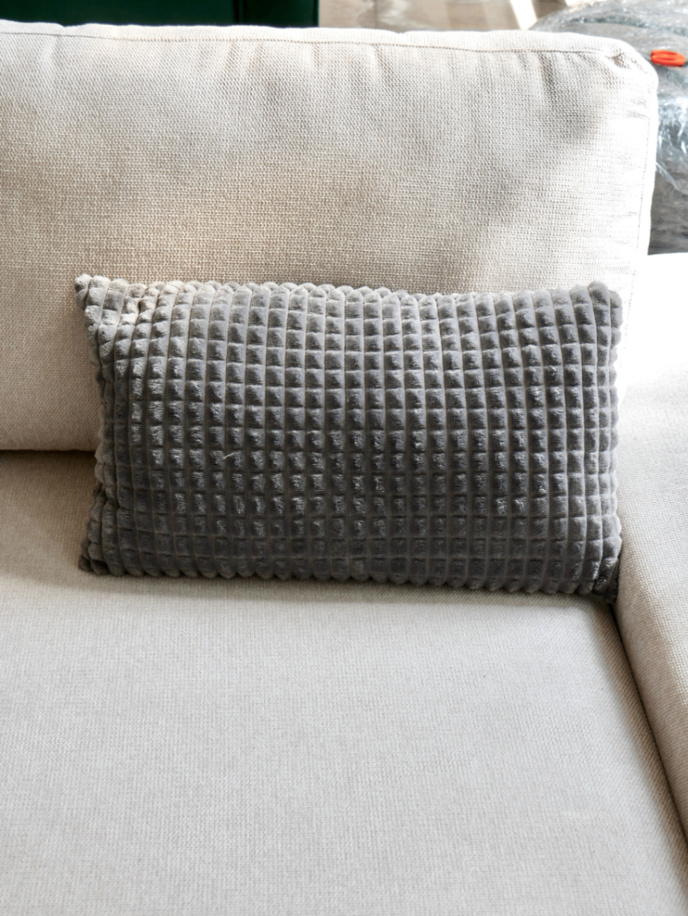Pillow 18