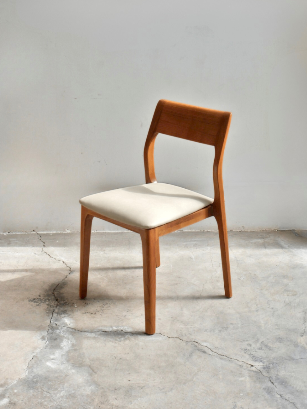 Dining chair 75