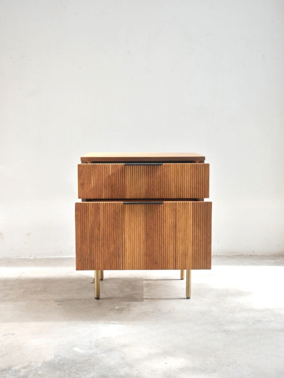 Bedside Table 60