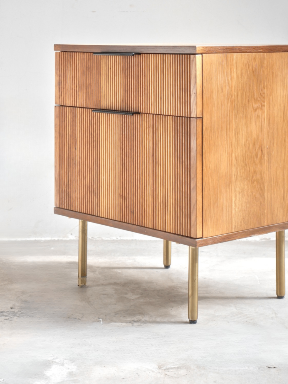 Bedside Table 60