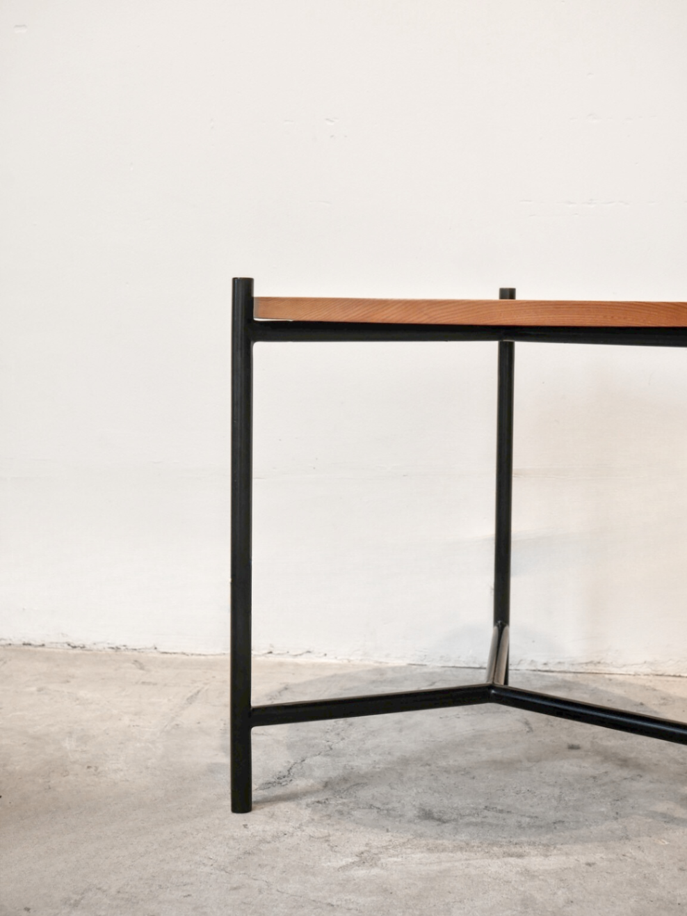 Corner Table 45