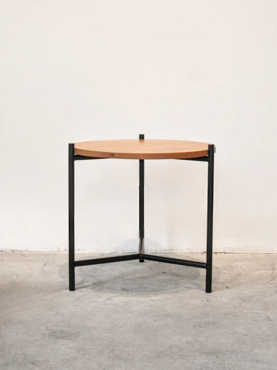 Corner Table 45
