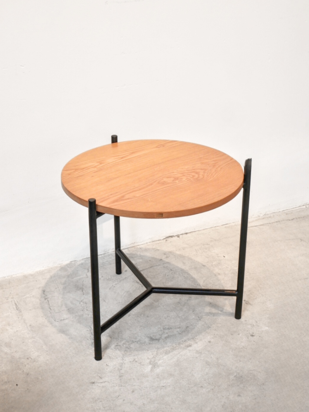 Corner Table 45