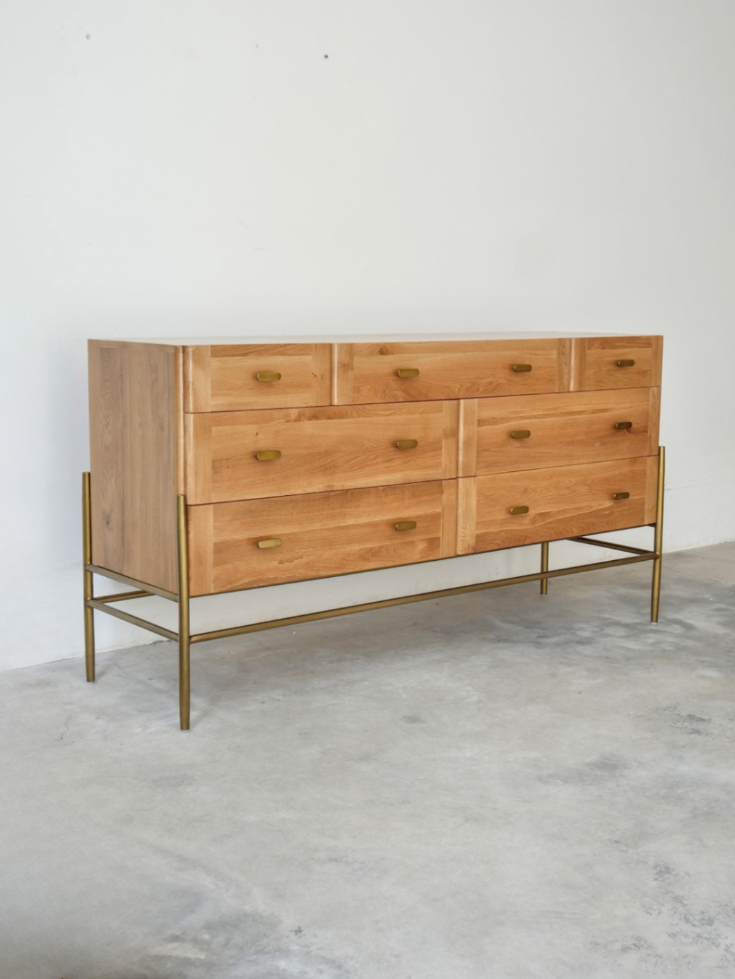 Dresser 7 drawers