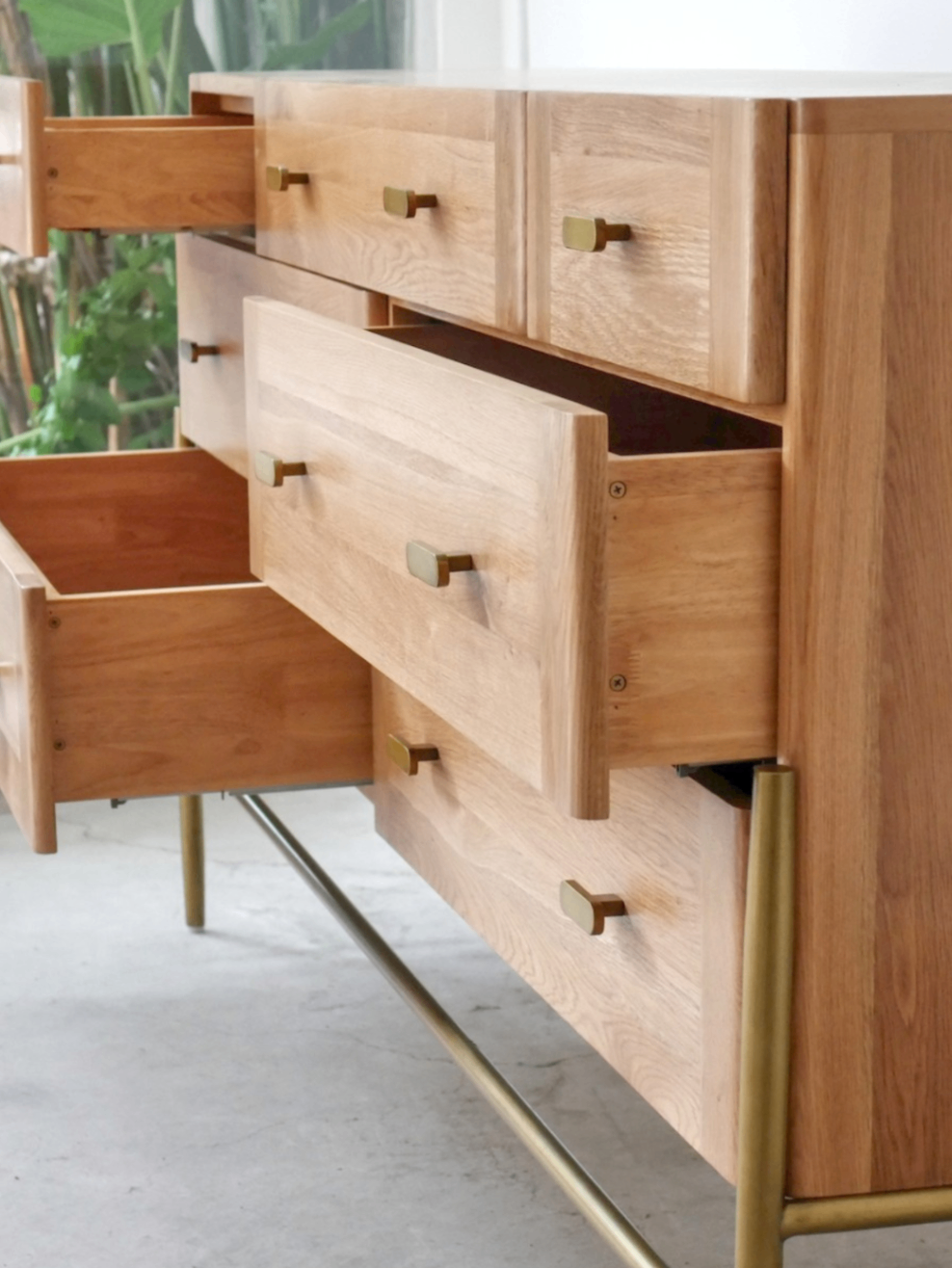 Dresser 7 drawers