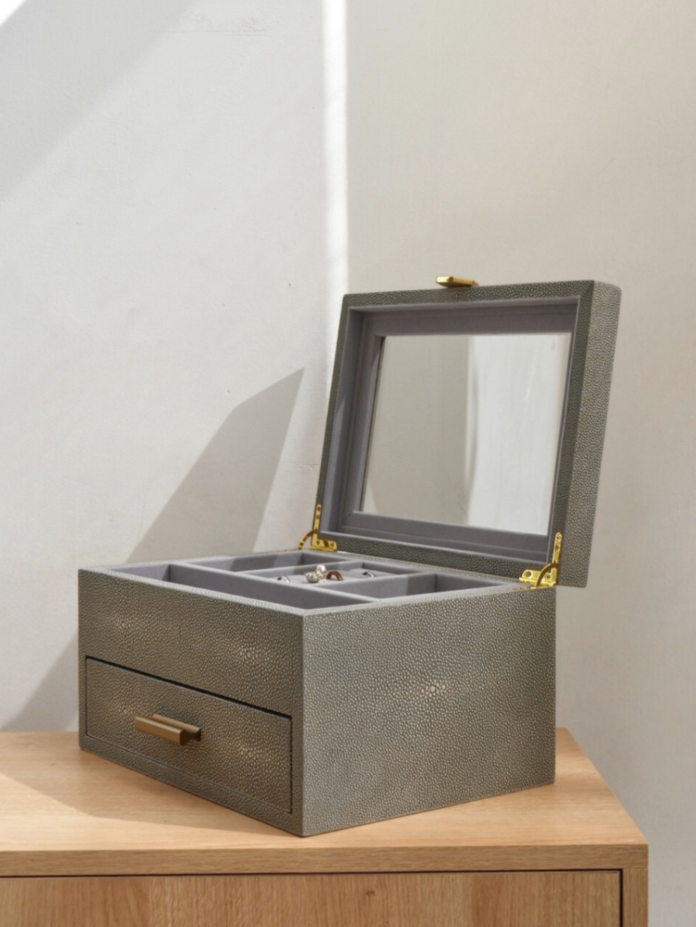 Jewelry box 9