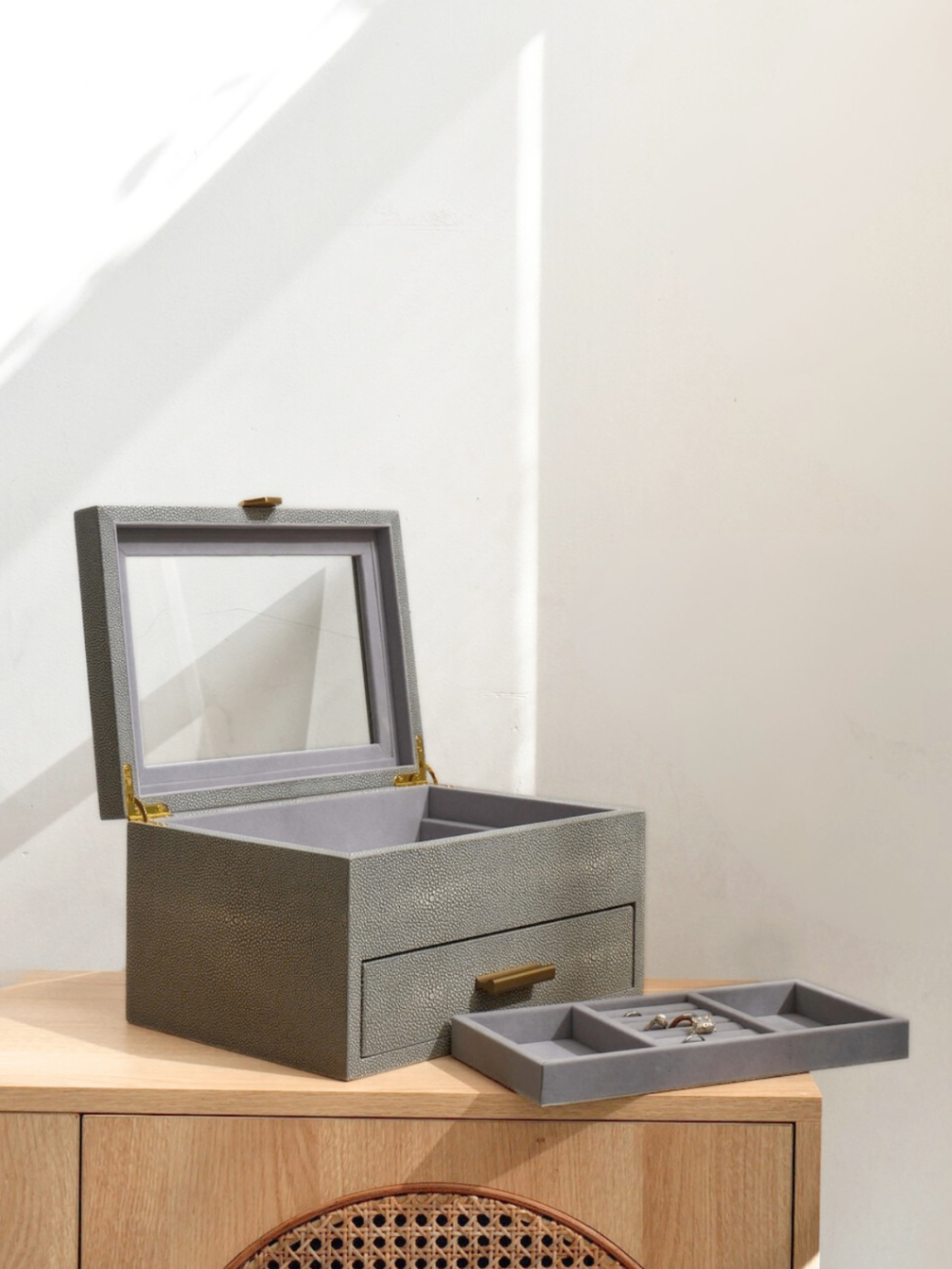Jewelry box 9