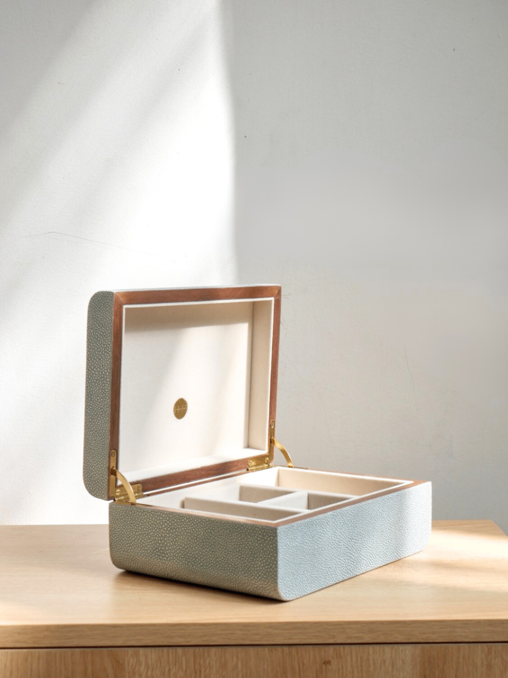 Jewelry box 8