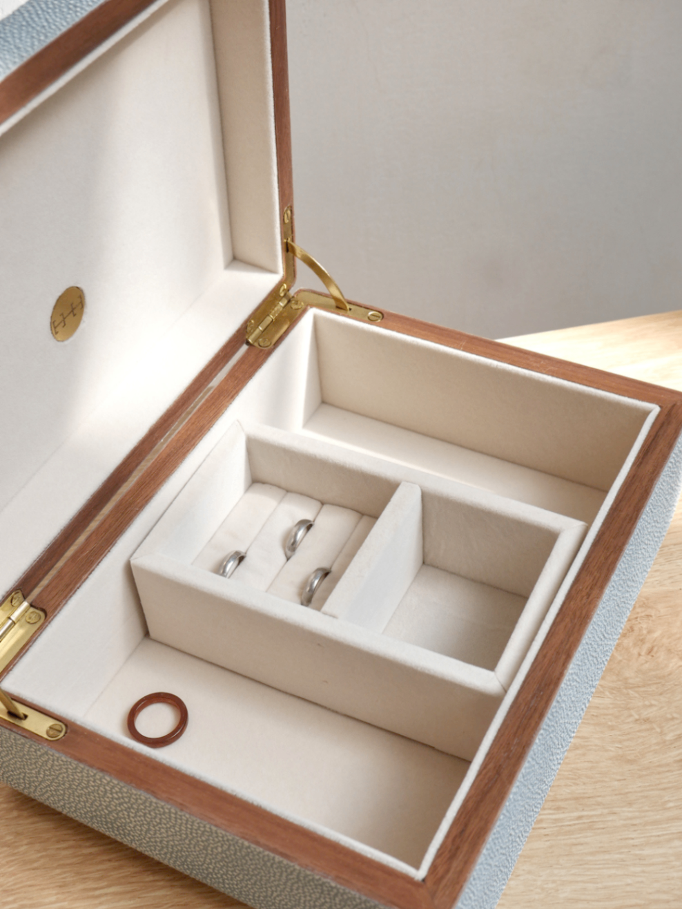 Jewelry box 8