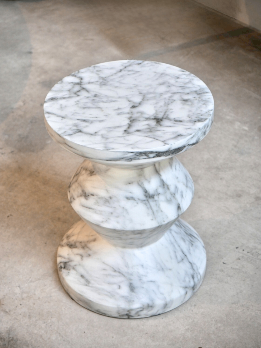 Corner Table 39