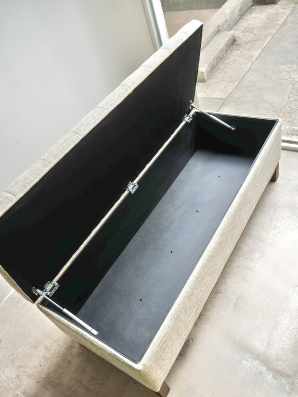Bench 37