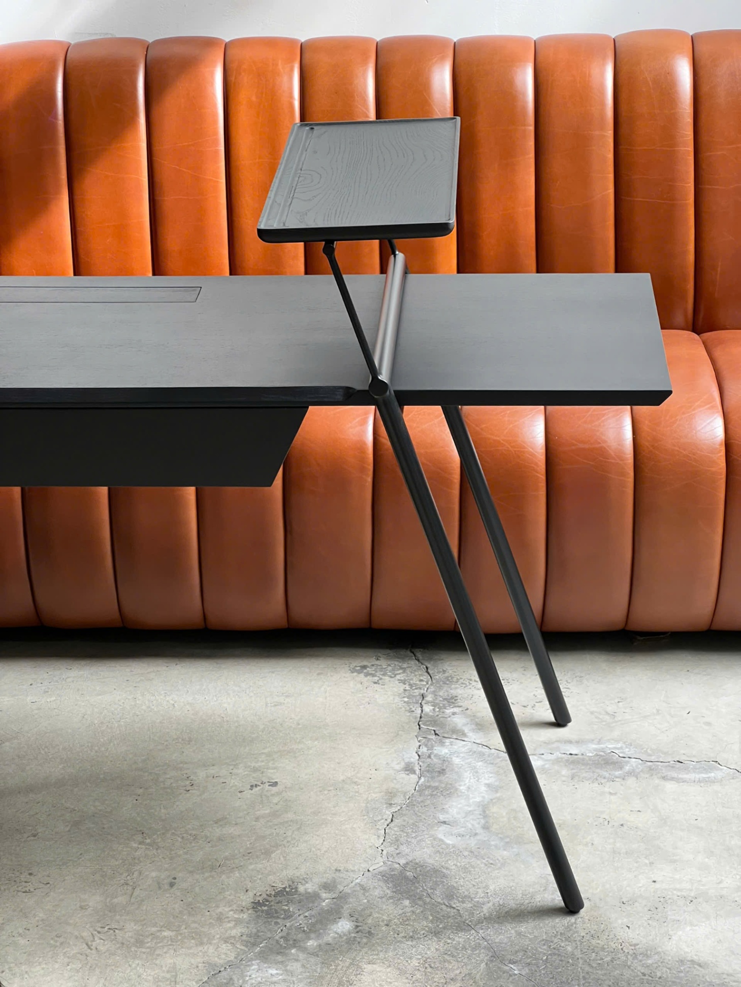 Desk 34