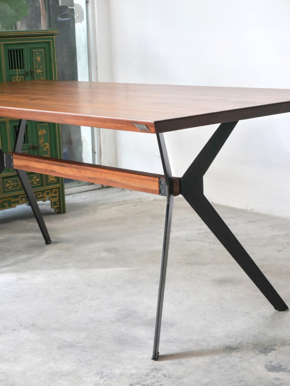 Dining table 126