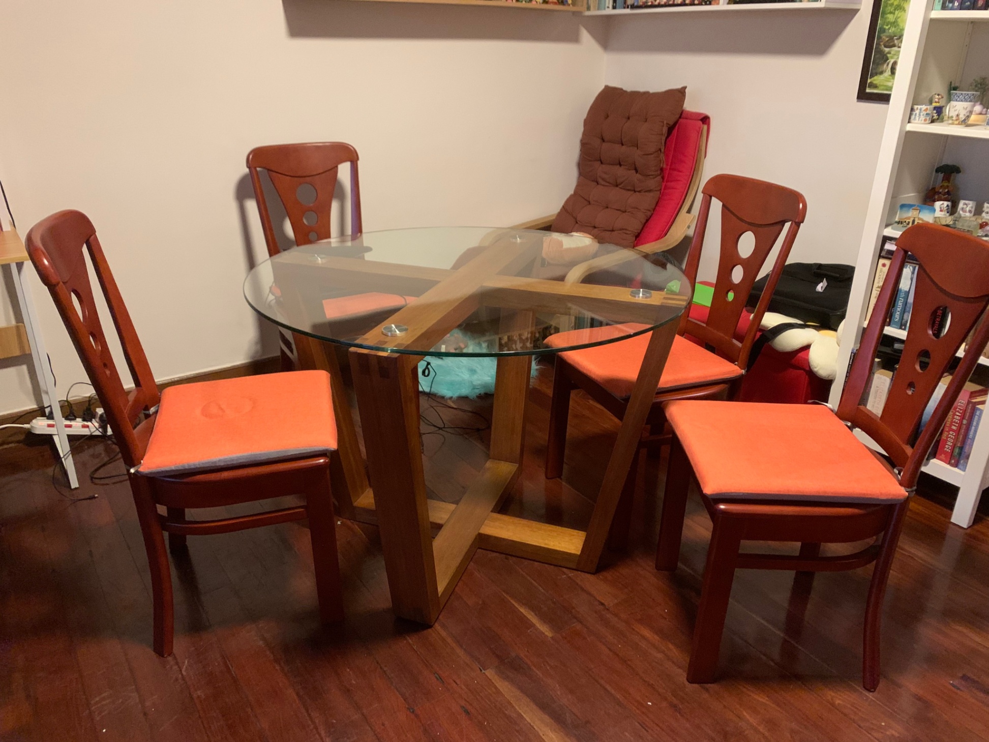 Dining table 38