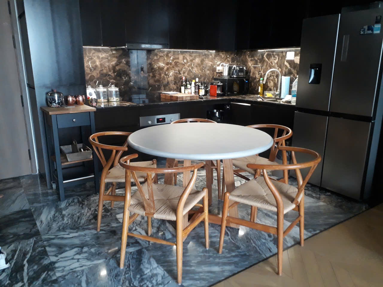 Dining Table 68