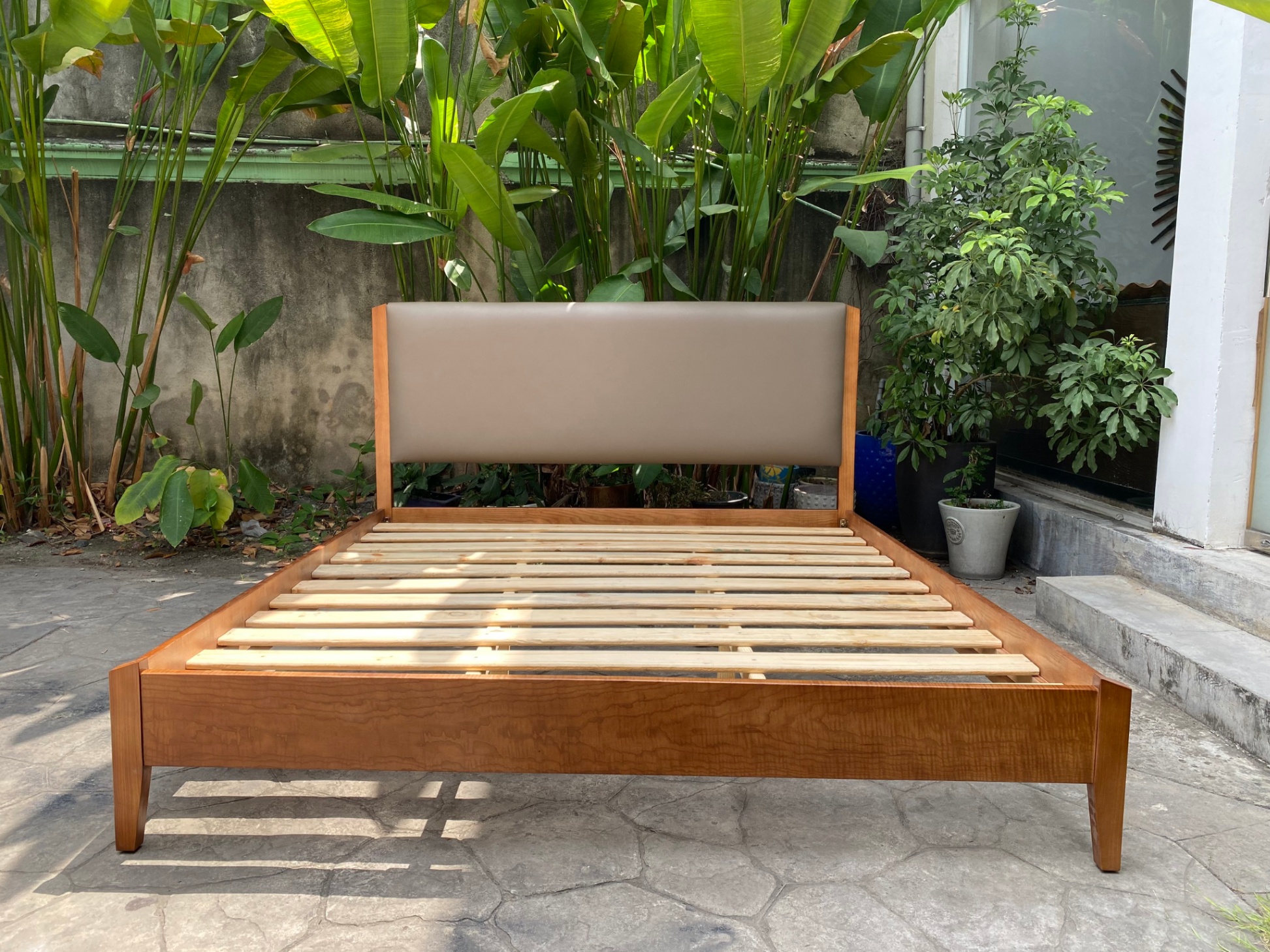King Bed 34