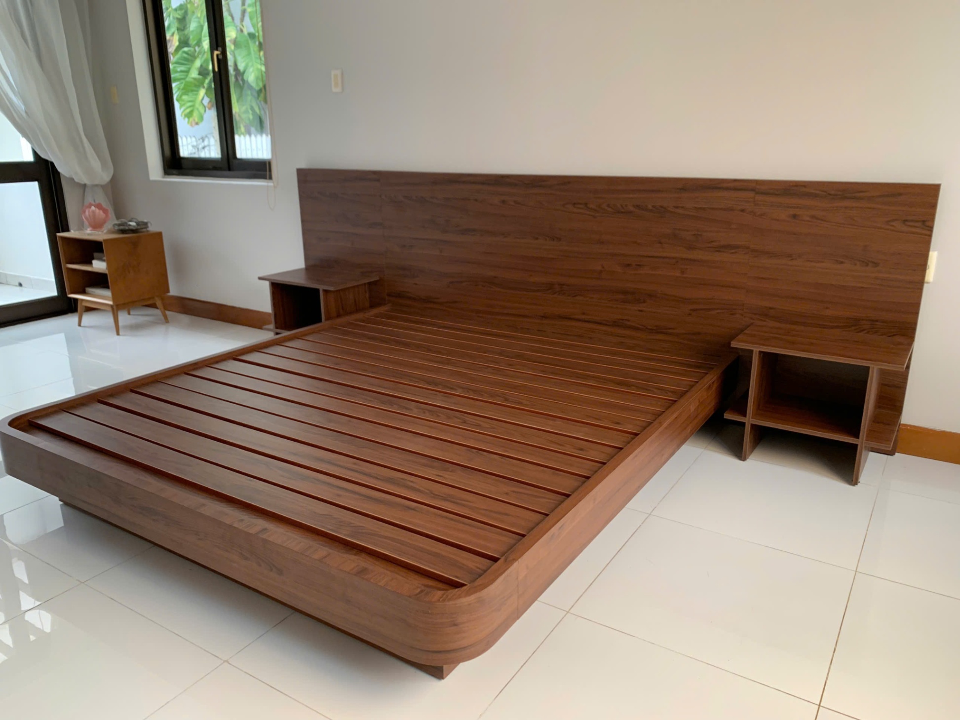 King Bed 31