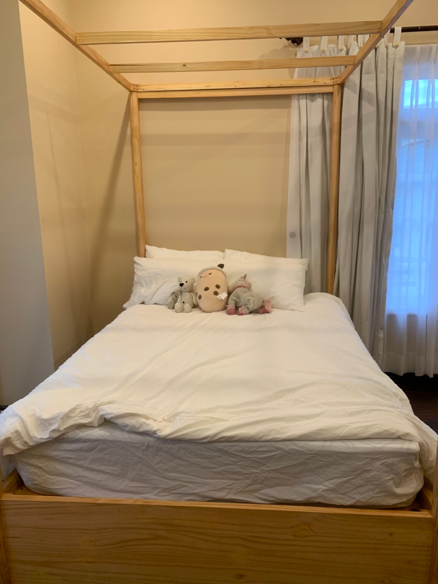 KIng Bed 32